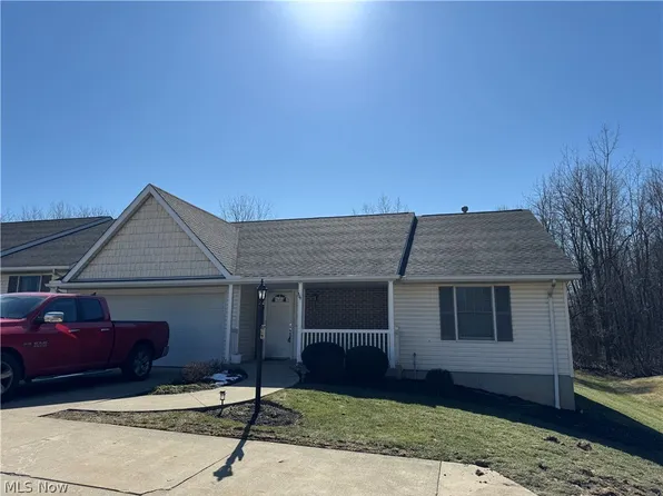 290 Park Place Dr, Wadsworth, OH 44281