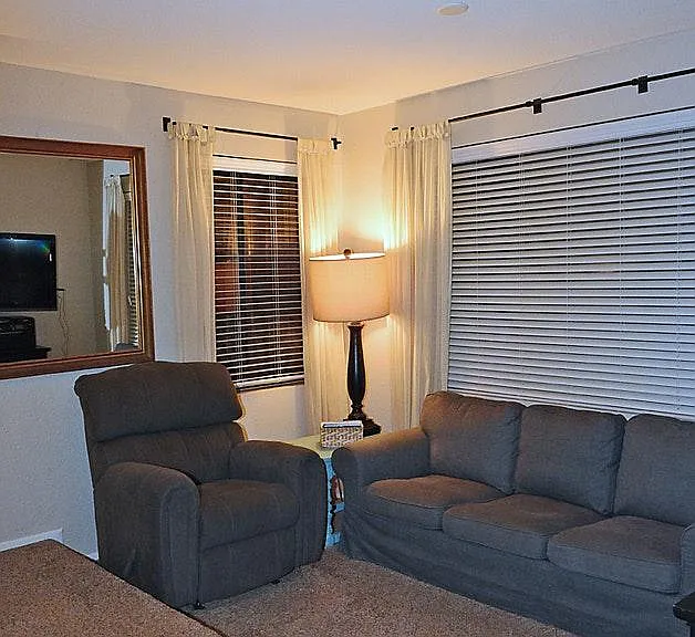 2544 W Keating Ave — Photo 12