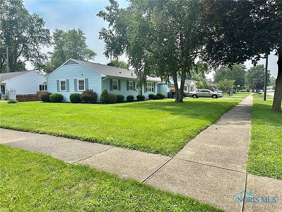 2nd image of 1347 Circle Dr