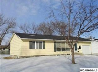 605 Pleasant Ave, Marshall, MN 56258