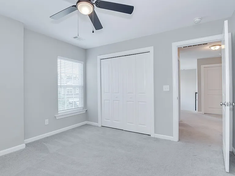 1247 Cobblefield Dr — Photo 32