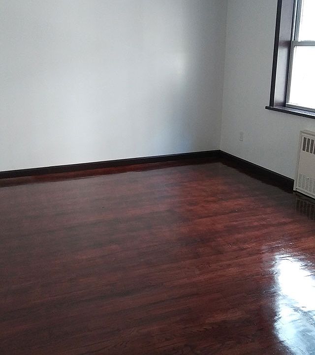 1st image of 219 Bay 28th St #1