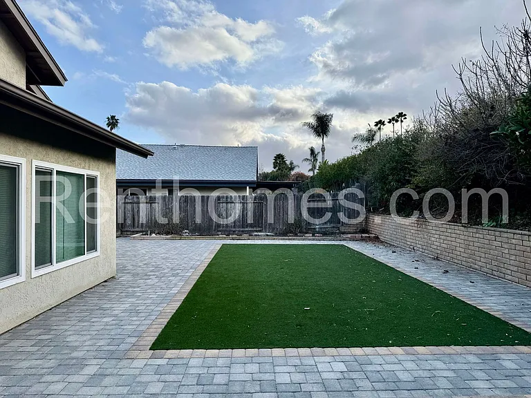 17540 Hada Dr — Photo 16
