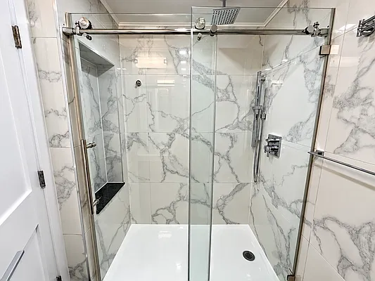Bathroom, photo 2
