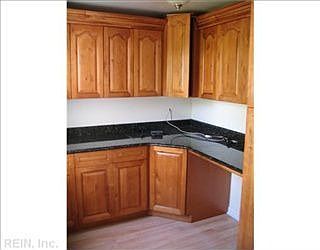 5th image of 8016 Galveston Blvd