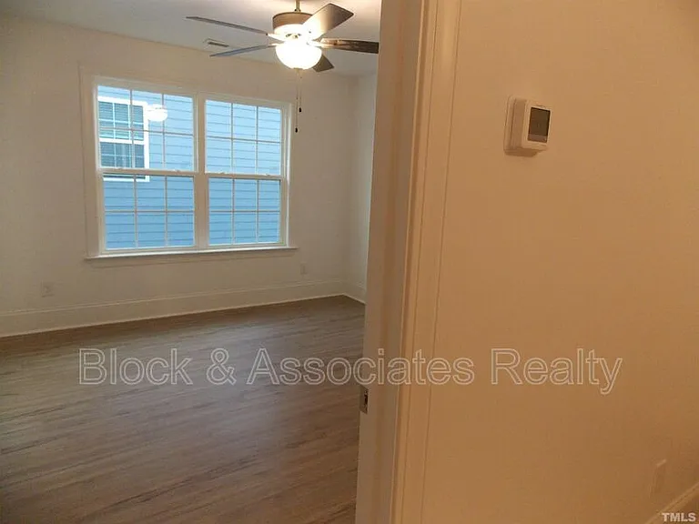 2940 Thurman Dairy Loop — Photo 36