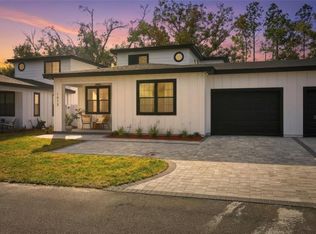 1012 Farmstead St, Eustis, FL 32736