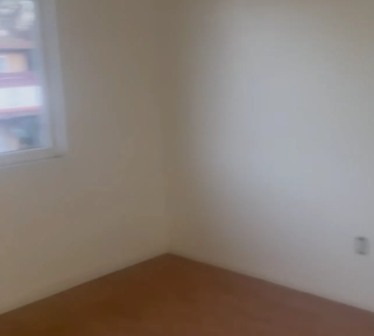 3 bed, 1350 sqft, $950 — Photo 2
