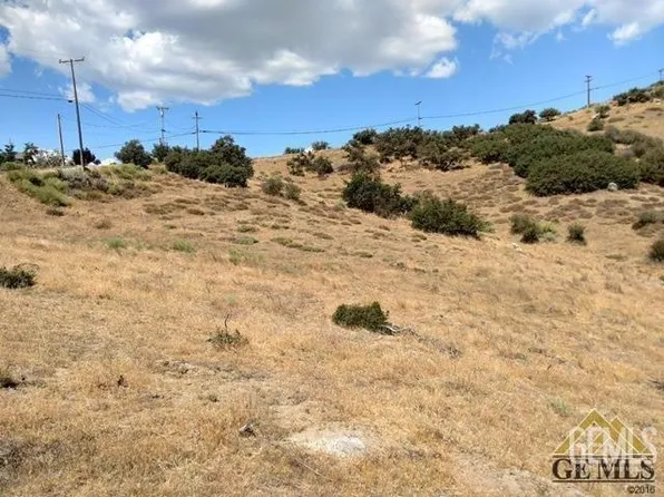 25840 Ironwood Ct, Tehachapi, CA 93561