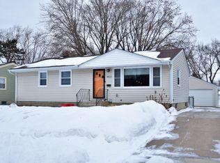 1823 6th St, White Bear Lake, MN 55110