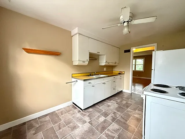 1 bed, 700 sqft, $700 — Photo 3