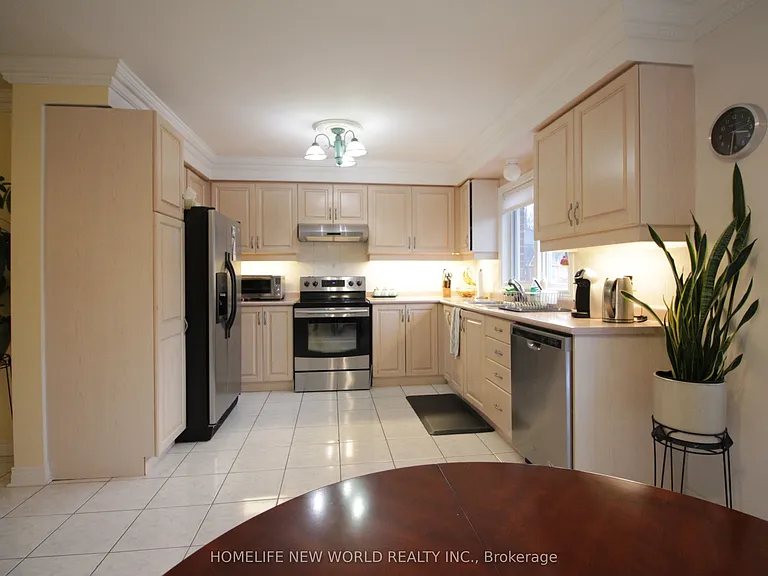 39 Marmill Way — Photo 13