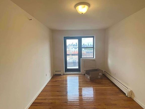 5th image of 37-21 32nd St #307