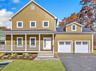 315 Hemlock Ln #74, Middlebury, CT 06762