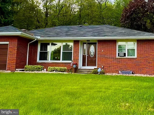 340 Crescent Rd, Freeland, PA 18224