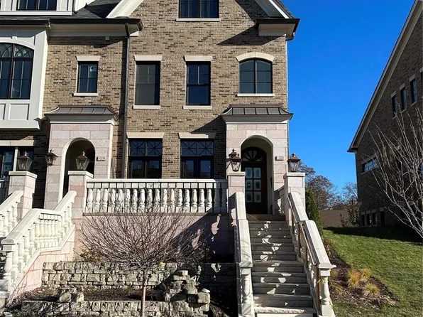 126 Gay Ave, Clayton, MO 63105