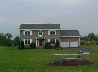 229 Clove Rd, Castleton On Hudson, NY 12033