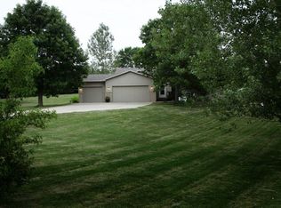 25785 Packard Ln, Renner, SD 57055