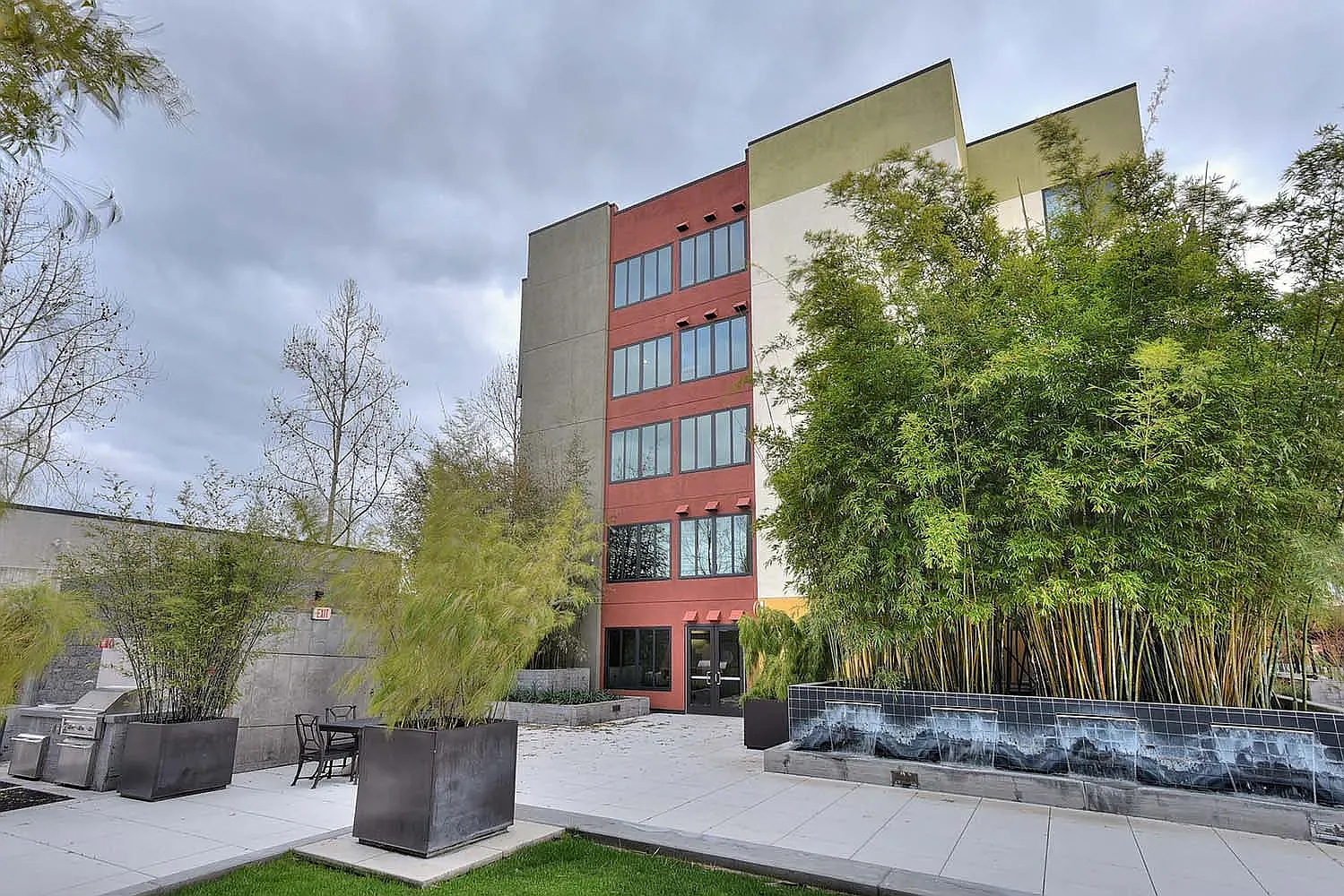 2 bed, 1195 sqft, $3,600 — Photo 1