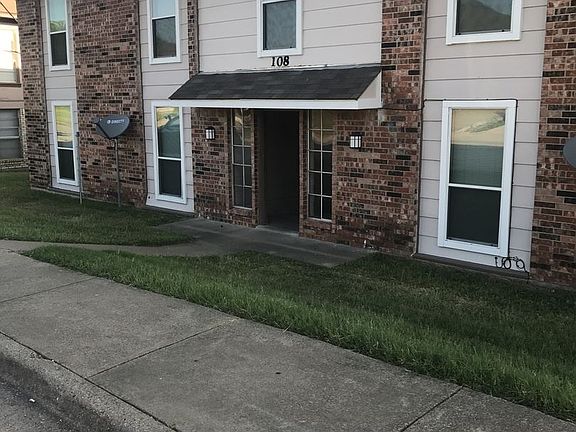 2nd image of 108 Pebble Creek Dr APT 2