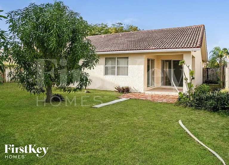 14842 SW 171st Ter — Photo 14