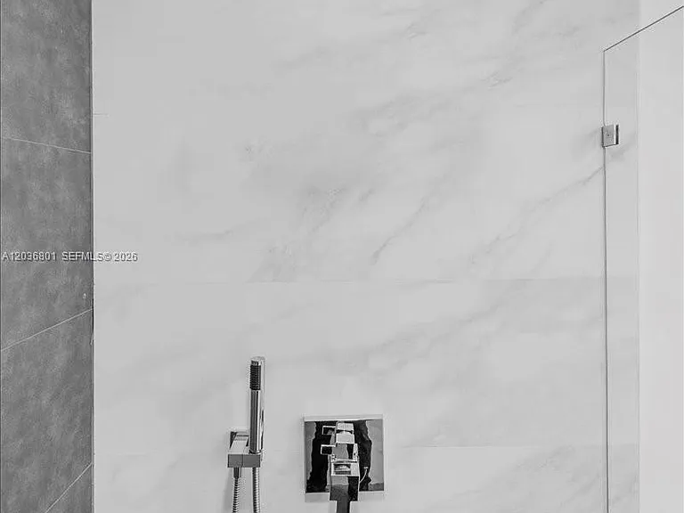 5220 SW 6th St — Photo 41