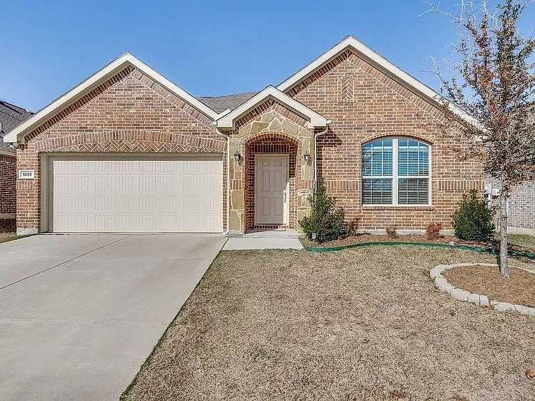1333 Rembrandt Dr — Photo 1