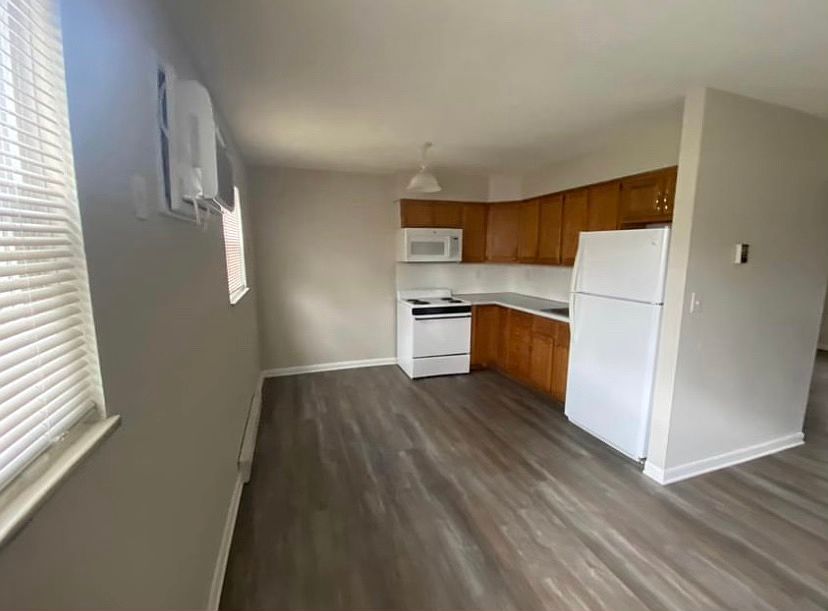 1st image of 1117 Lewis St #7