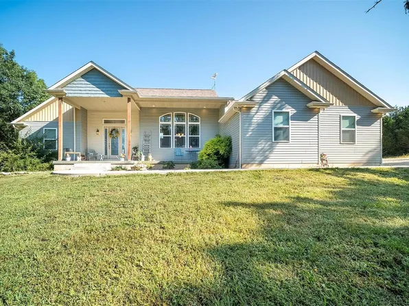 5727 Historic Valley Dr, Hillsboro, MO 63050