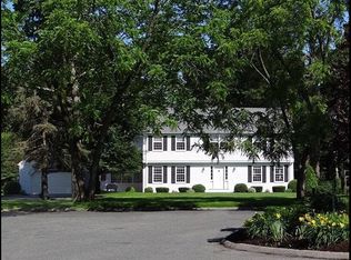 24 Salem Rd, Longmeadow, MA 01106