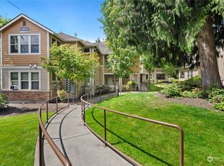 8535 Avondale Rd NE UNIT A104, Redmond, WA 98052