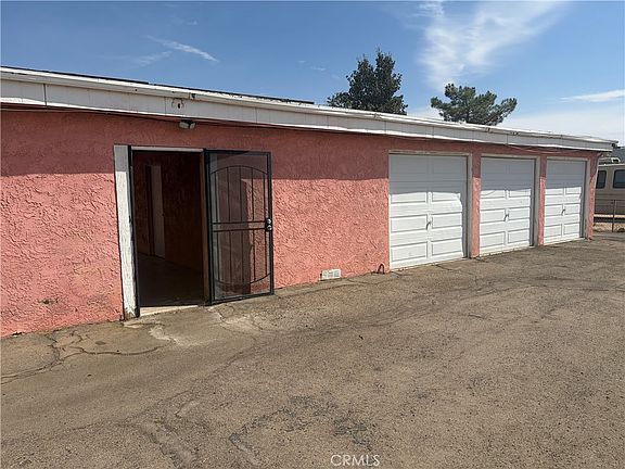 5th image of 22129 Tehama Rd