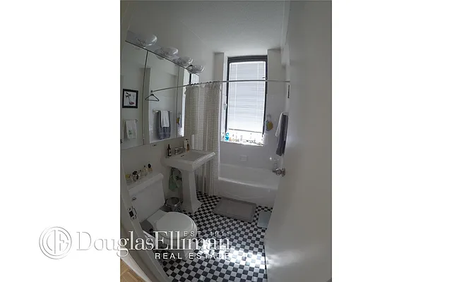 Rented by Douglas Elliman | media 6