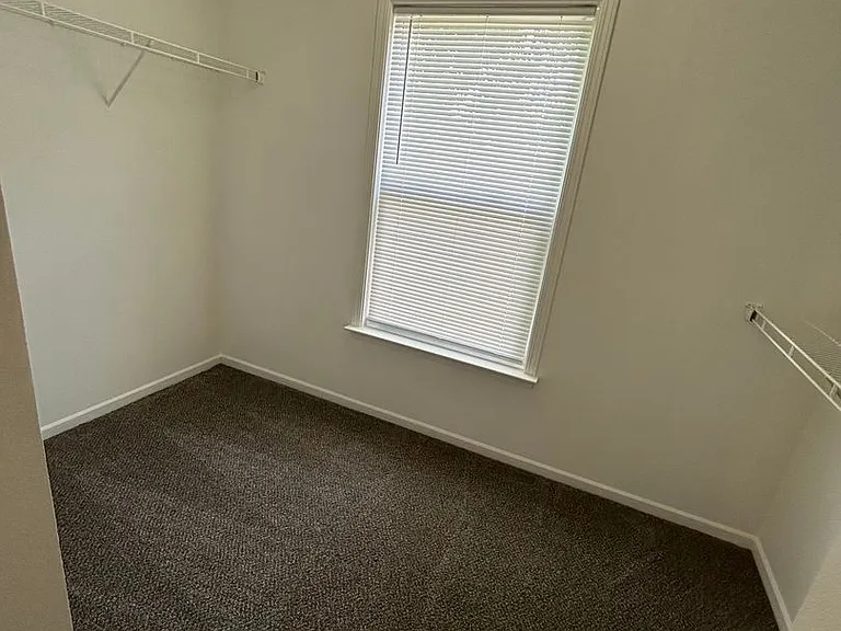 2387 Bridlewood Dr — Photo 18