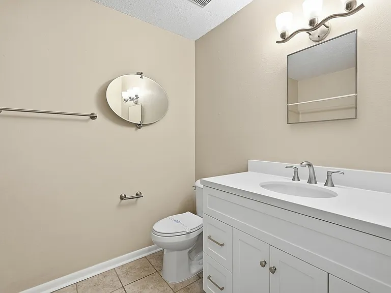 310A Redwood Ave — Photo 13