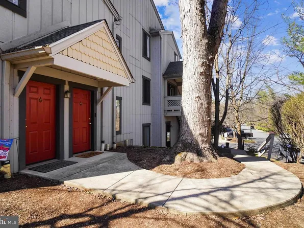 14 Windbrooke Cir, Gaithersburg, MD 20879