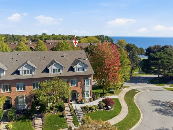 27 Southaven Pl, Oakville, ON L6L 6L2