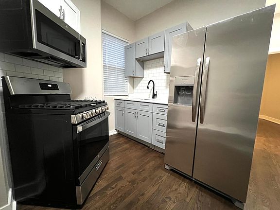 5th image of 2315 N Milwaukee Ave #7-2