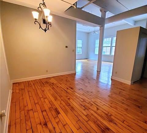 4th image of 1111 S Peters St APT 211