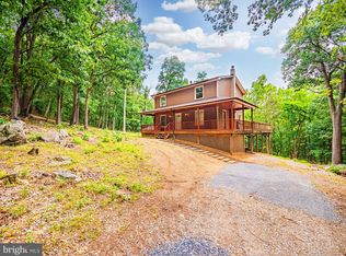 487 Doom Peak Rd, Linden, VA 22642
