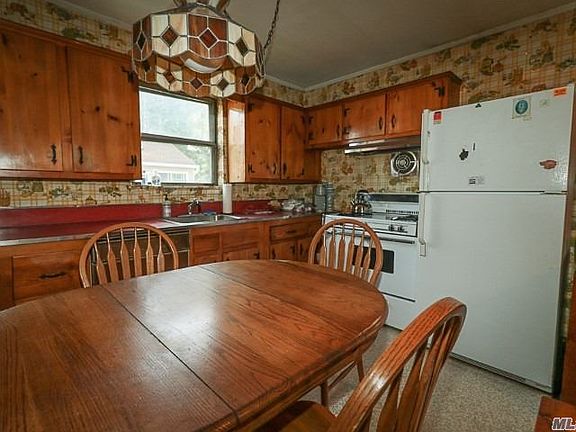 4th image of 346 Park Ln