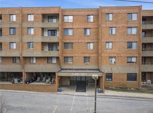 5715 Beacon St APT 107, Pittsburgh, PA 15217