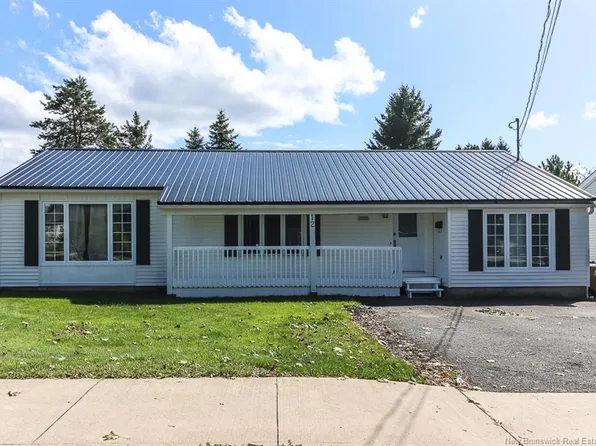 12 Reed St, Saint John, NB E2K 2A2