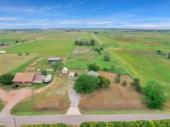 15448 S County Road 205, Blair, OK 73526