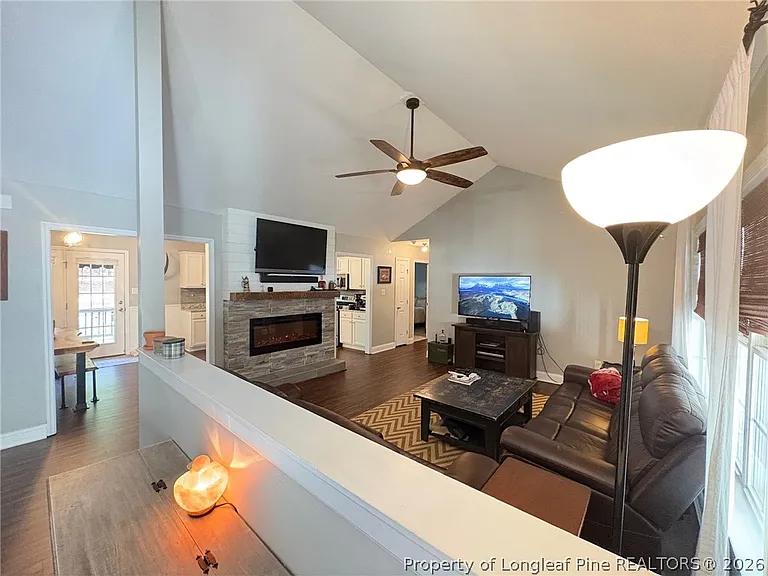 3083 Carolina Way — Photo 4