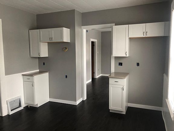 2nd image of 125 3rd Ave #1