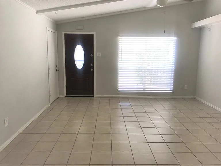 5110 Palo Alto Dr — Photo 6