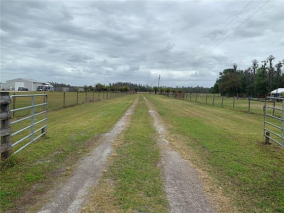 3rd image of 11967 Highway 98 N