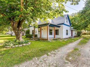 1404 N Robinson St, Cleburne, TX 76031