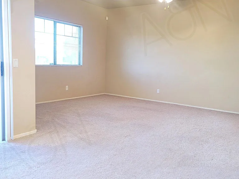 805 S Sycamore St — Photo 16